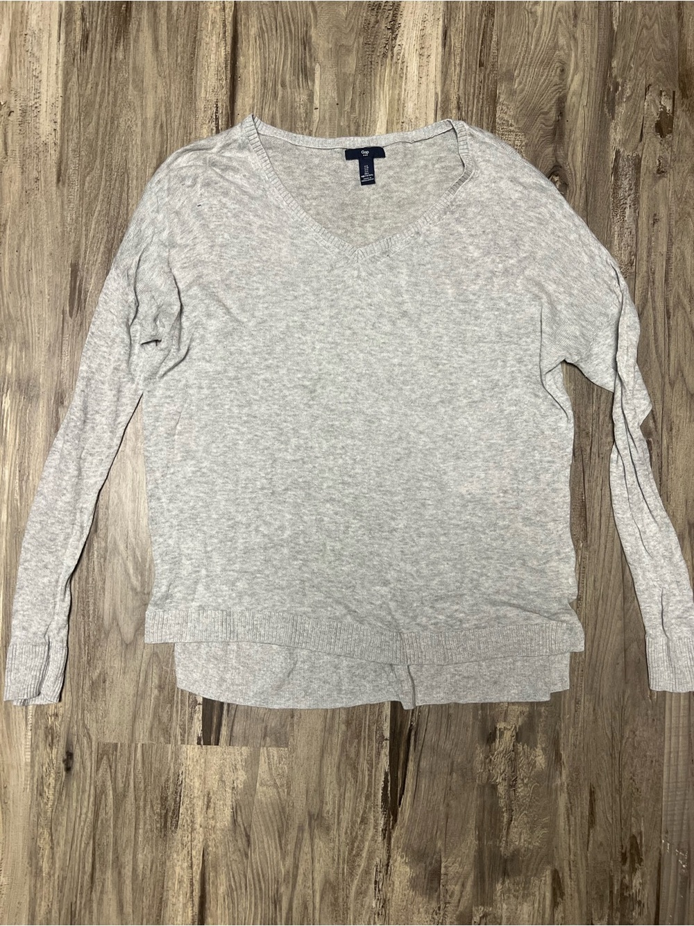 GAP Light Gray V-Neck Women's Sweater